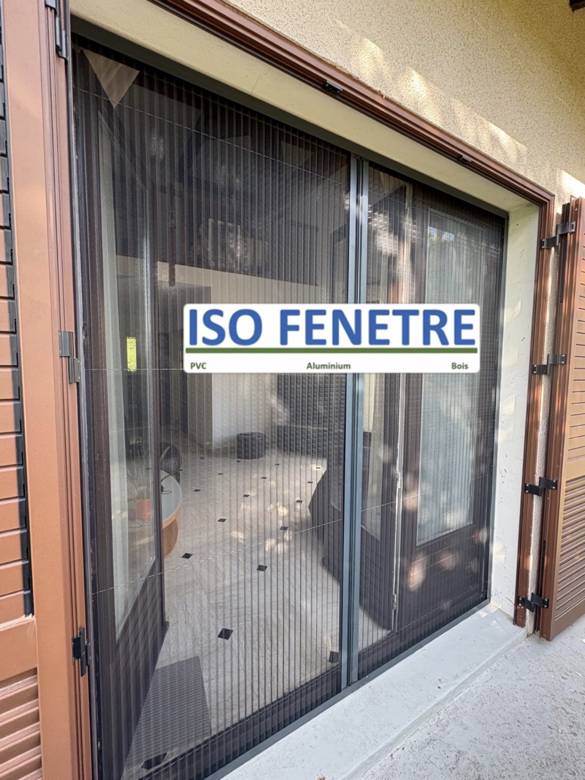 Moustiquaire latérale sur porte-fenêtre